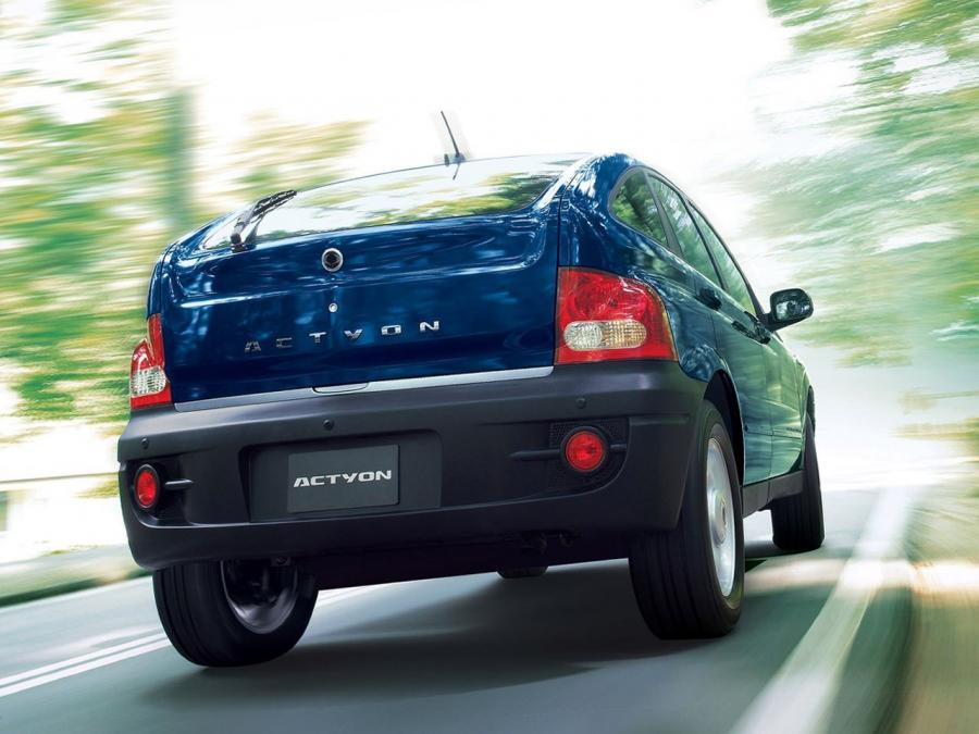  SsangYong Actyon 2005 года  (фото 7 из 11)